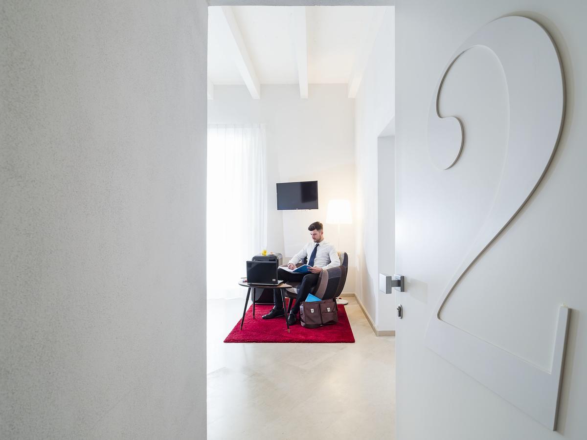 Re Federico Boutique Aparthotel 3*